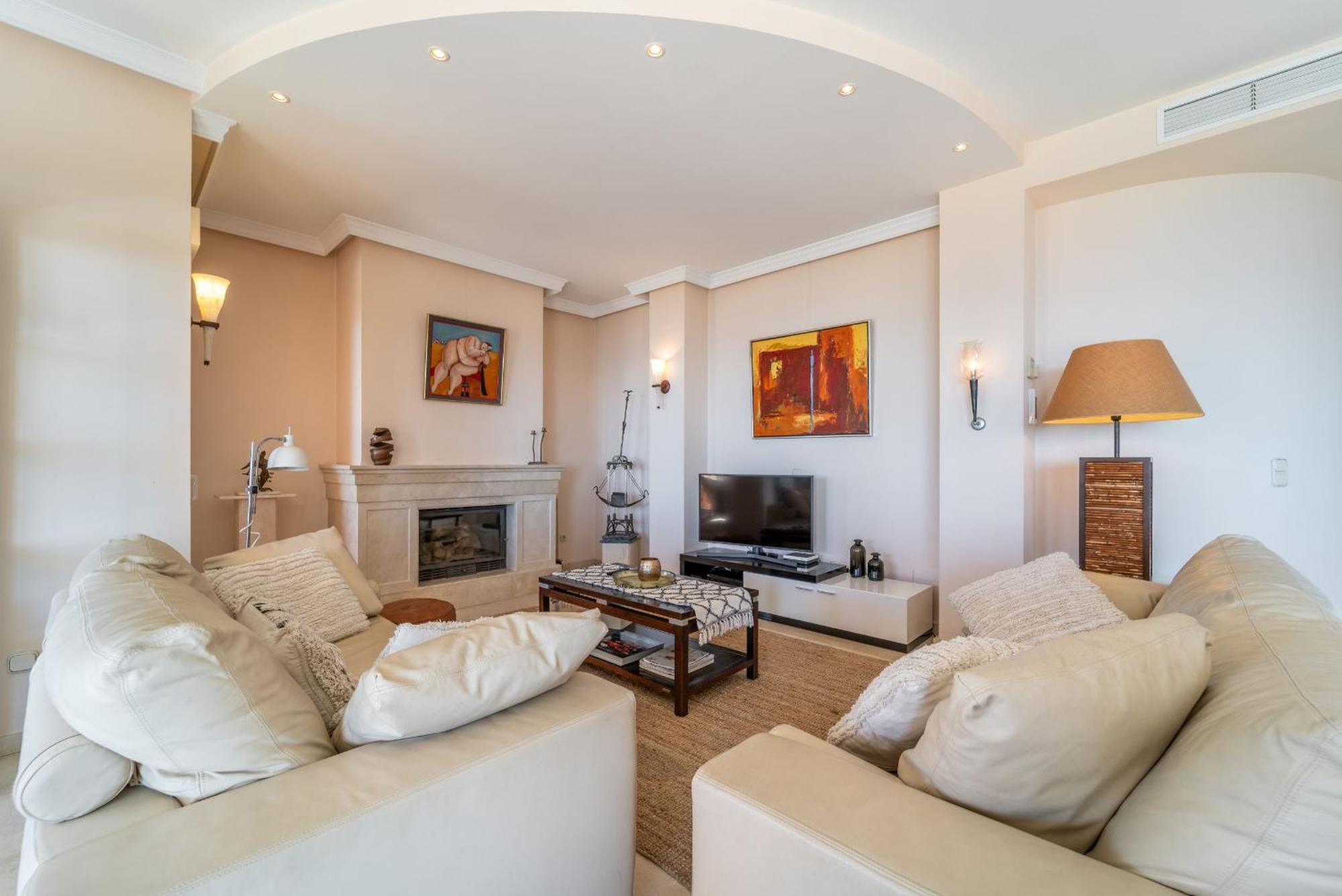 Beachside Villa With Panoramic Sea Views Benalmadena Exterior photo