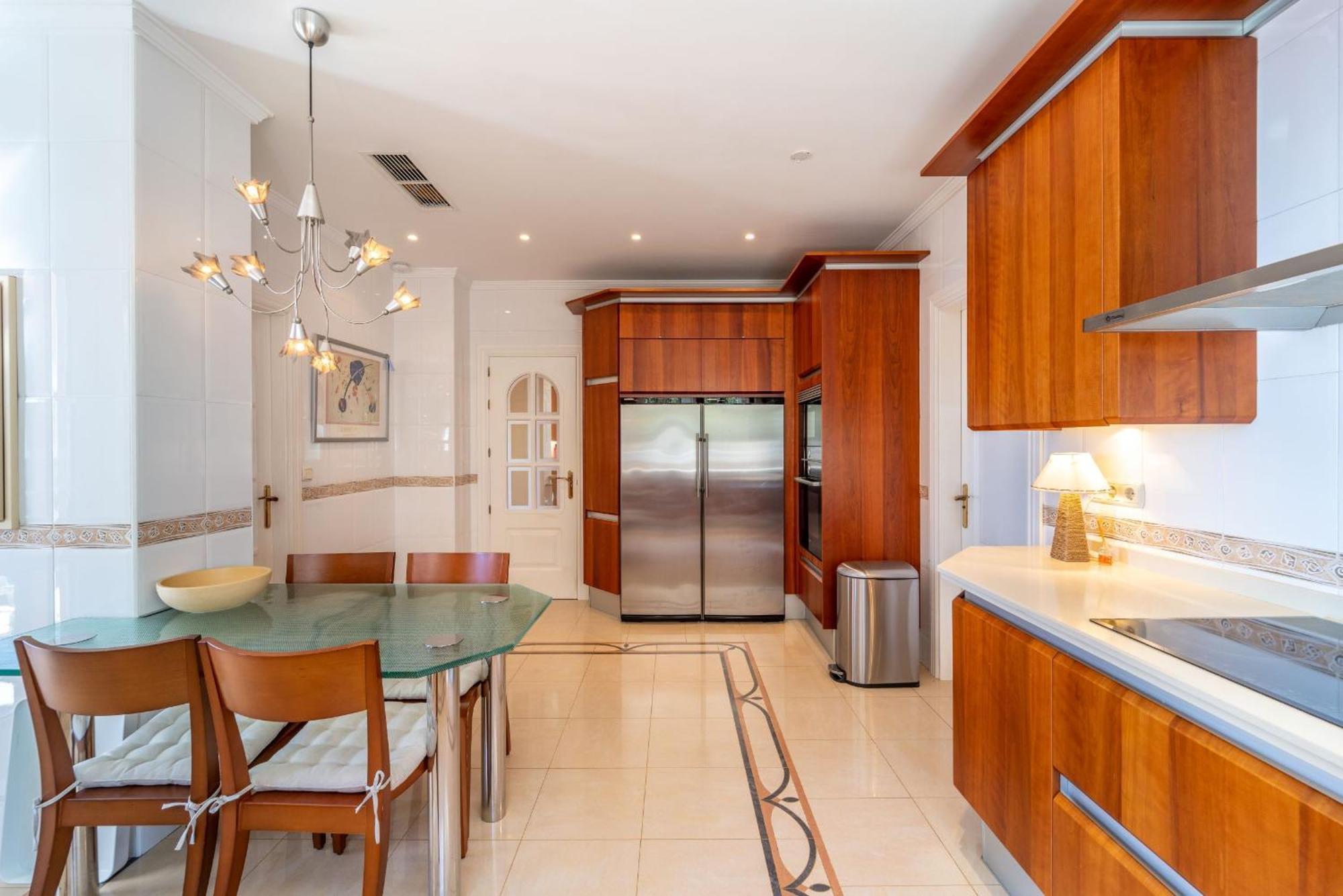 Beachside Villa With Panoramic Sea Views Benalmadena Exterior photo